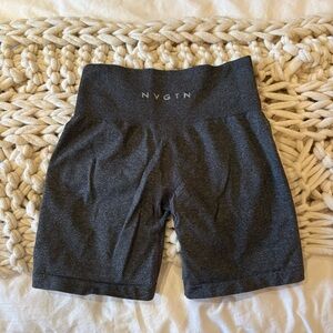 NVGTN Women's High-Waist Dark Charcoal Bike Shorts